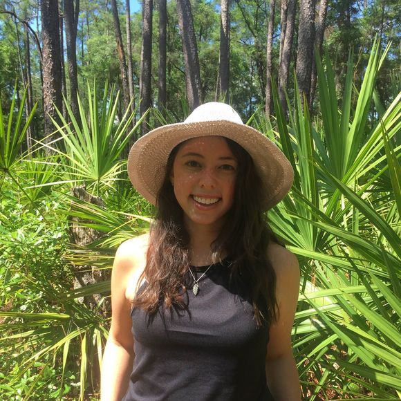 Meet your Posher, Leigh - Picture 1 of 1